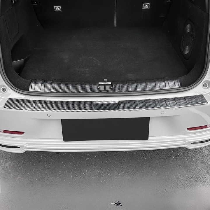 Carbon Fiber Trunk Sill Guard for Leapmotor C10
