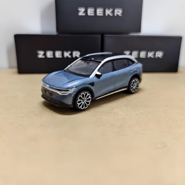 Zeekr 7X 1:64 Diecast Model Car
