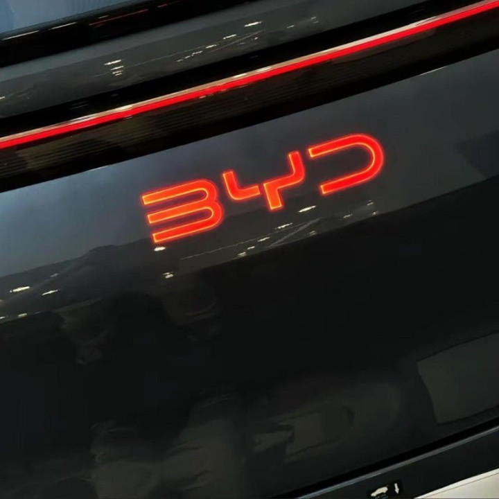 Special LED Tail Logo Light for BYD Sealion 7