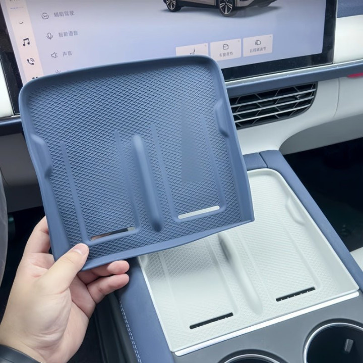 Silicone Wireless Charging Non-Slip Mat for Xpeng G6 2023-2026