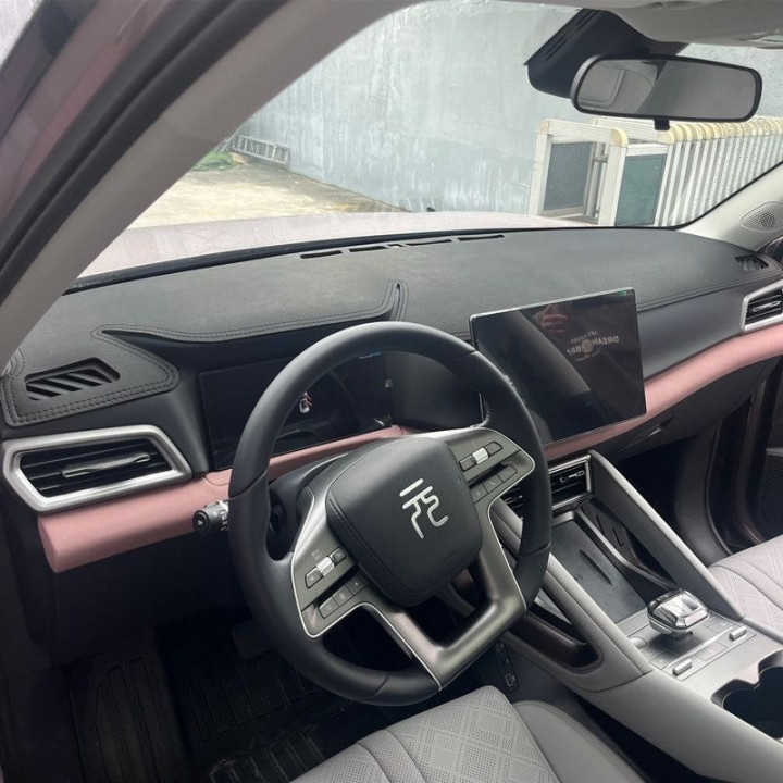 Mata przeciwsłoneczna na deskę rozdzielczą do BYD Atto 2 – zdjęcie 3