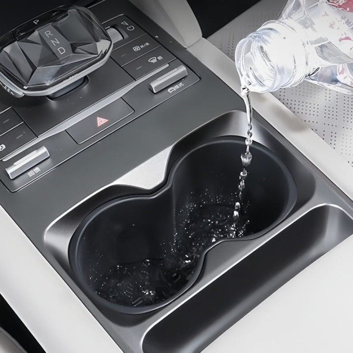 Uchwyt na kubki do konsoli centralnej – BYD Atto 2 – zdjęcie 8