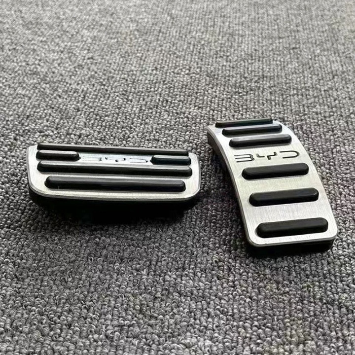 Aluminiowe nakładki na pedały srebrne do BYD Dolphin – zdjęcie 3