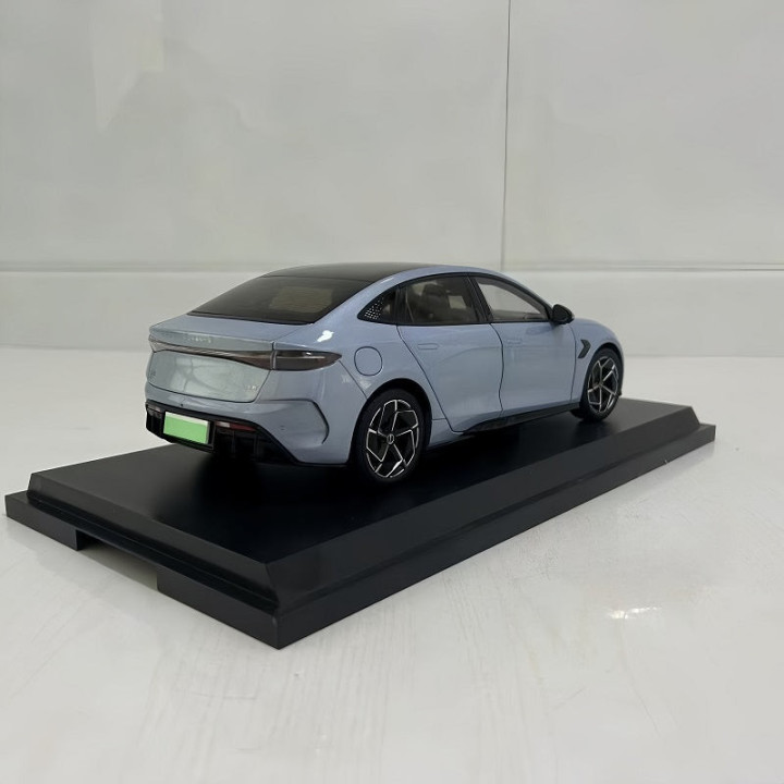 Model samochodu 1:18 metalowy do BYD – zdjęcie 4