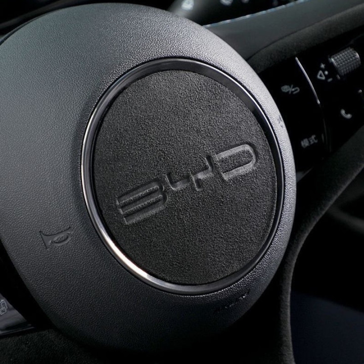 Pokrowiec na kierownicę Alcantara do BYD – zdjęcie 3