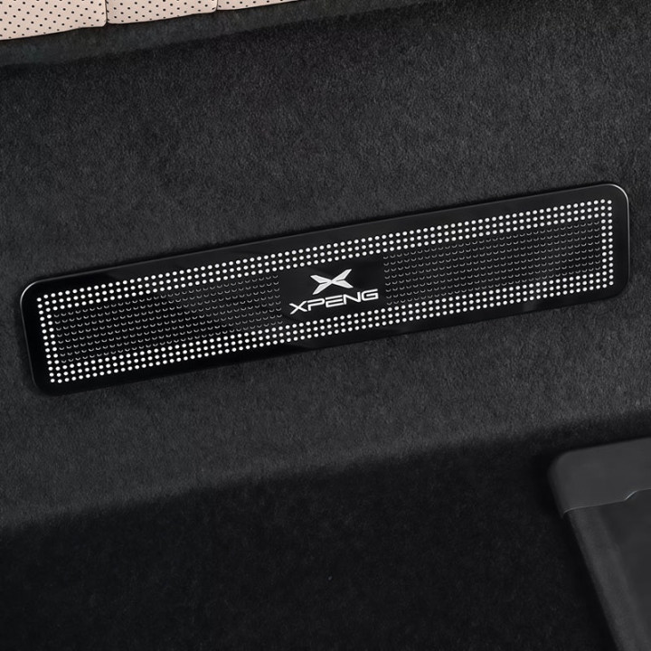 Osłona nawiewu pod fotelem do Xpeng X9 – zdjęcie 5